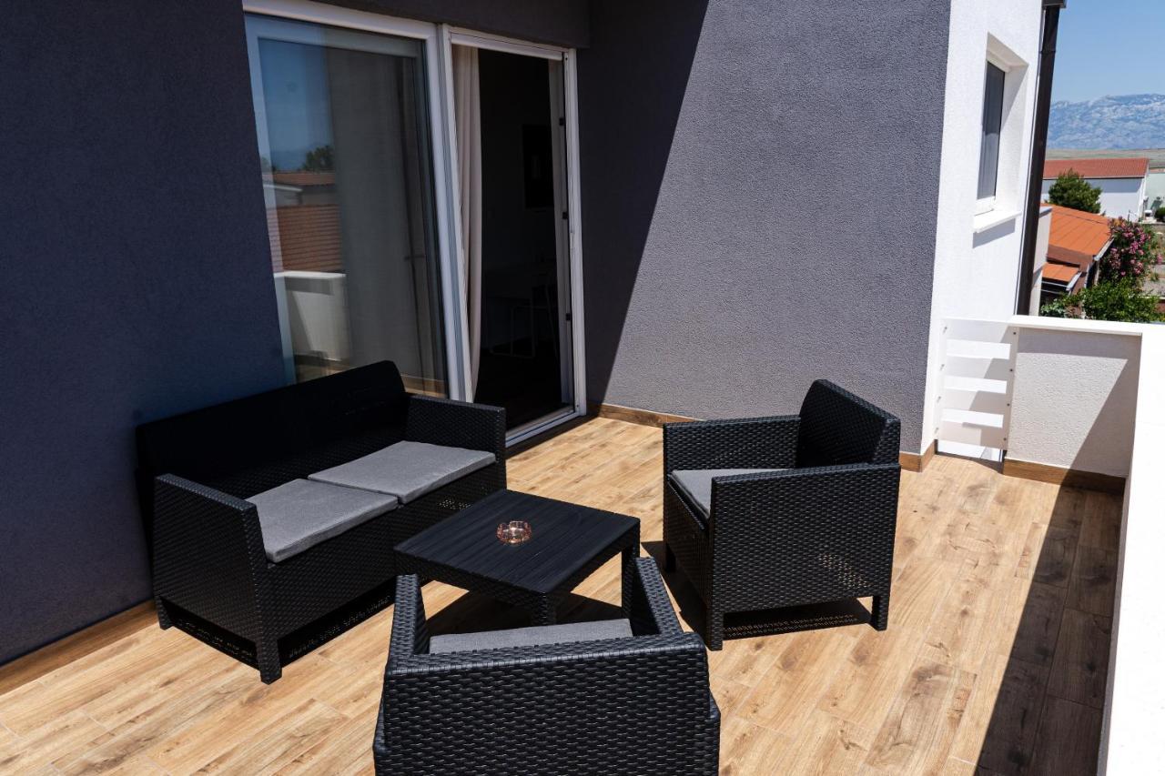 Station 22 - Brand New Apartment With A Terrace And Private Parking Vir Εξωτερικό φωτογραφία